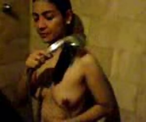 Sıcak klasik eski porno filmler kızlar deri ve ovmak büyük memeler birlikte